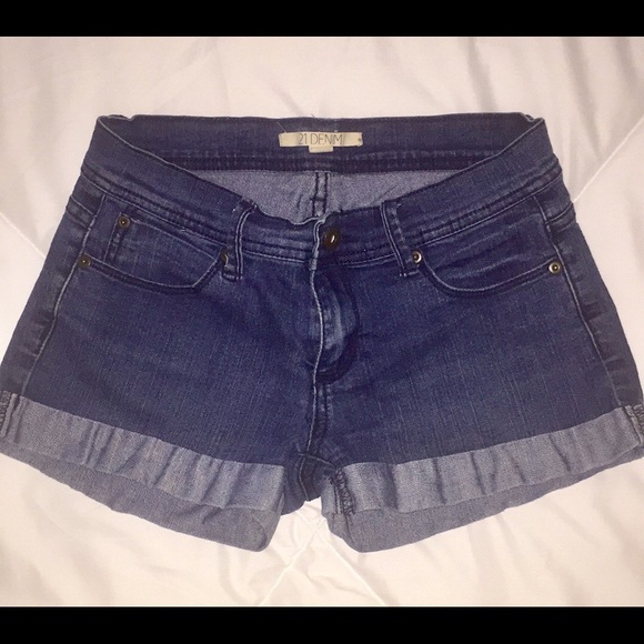 Forever 21 cuffed super cute Demin Shorts - Picture 1 of 2